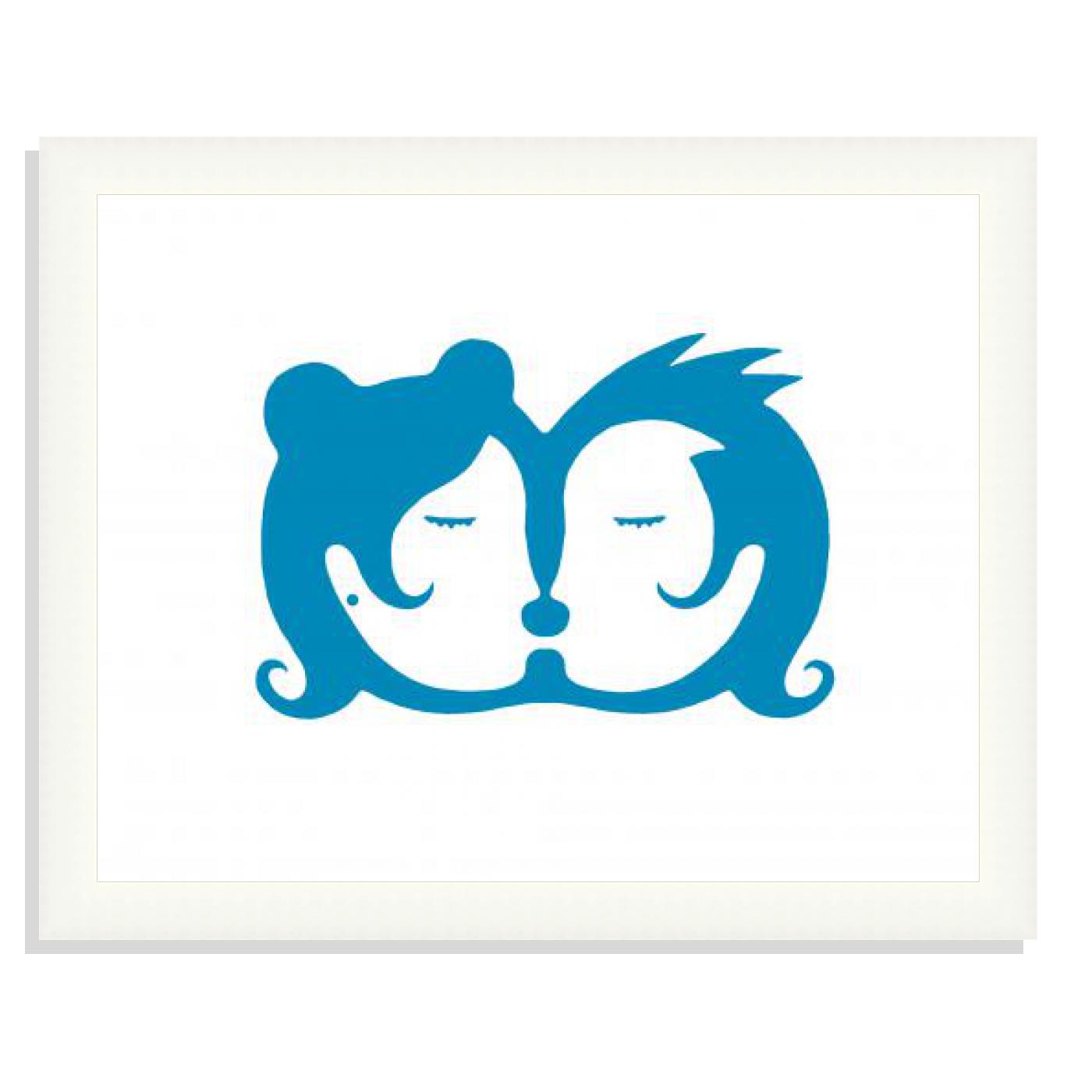 Beso chico-chica